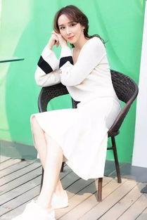 胡静生活照,揭秘明星私下的真实魅力