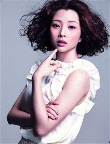 甄锡图片生活照,镜头之外的生活风采