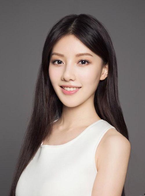 女演员张咏个人资料,光影交织下的璀璨星途